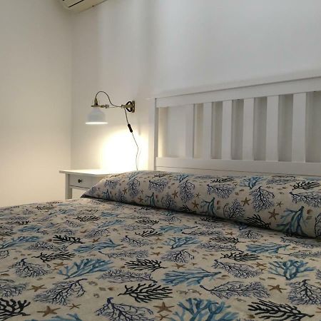 L'Isola Casa Vacanze 산비토로카포 외부 사진