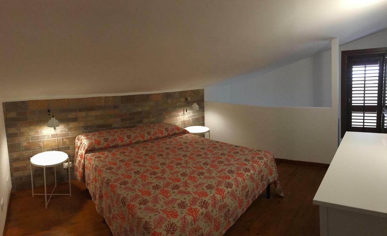 L'Isola Casa Vacanze 산비토로카포 외부 사진