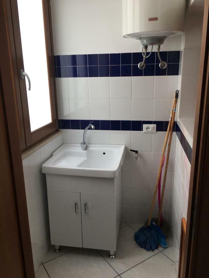 L'Isola Casa Vacanze 산비토로카포 외부 사진