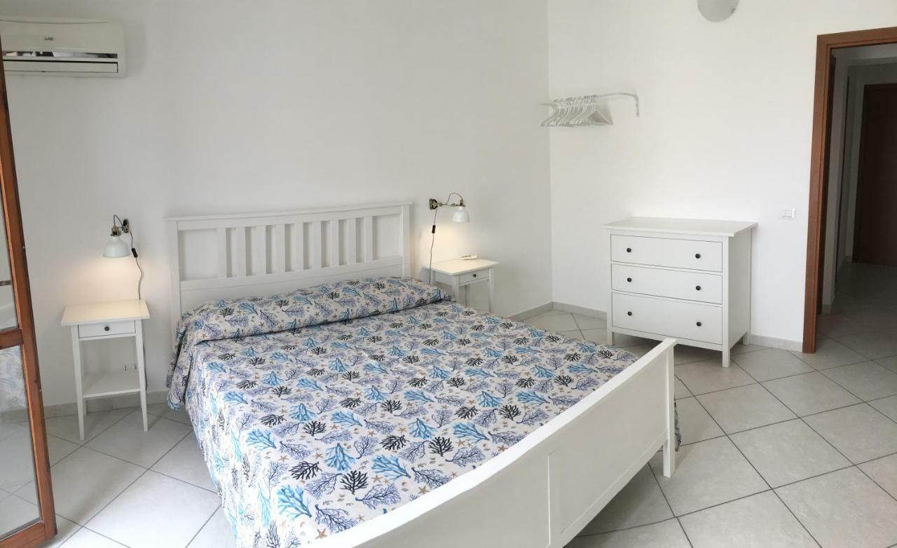 L'Isola Casa Vacanze 산비토로카포 외부 사진