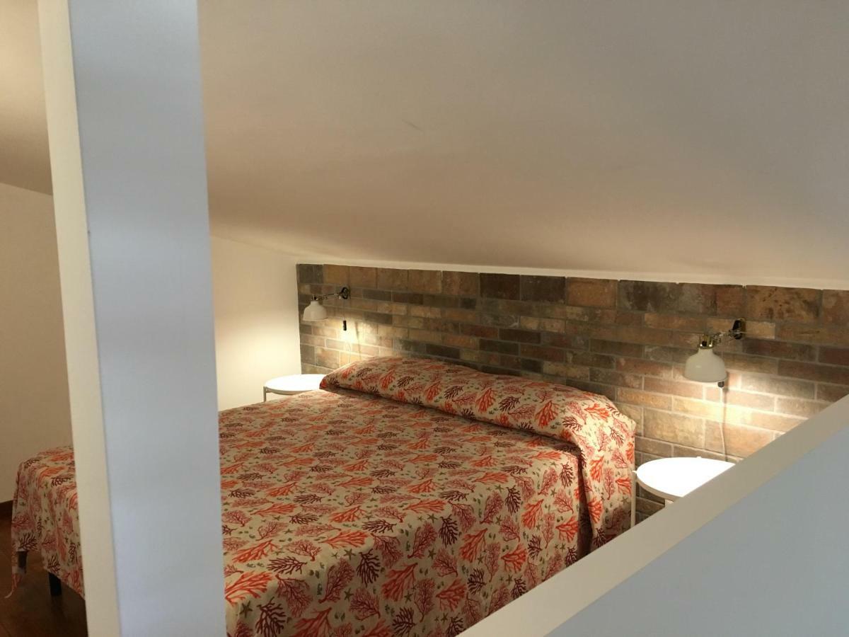 L'Isola Casa Vacanze 산비토로카포 외부 사진